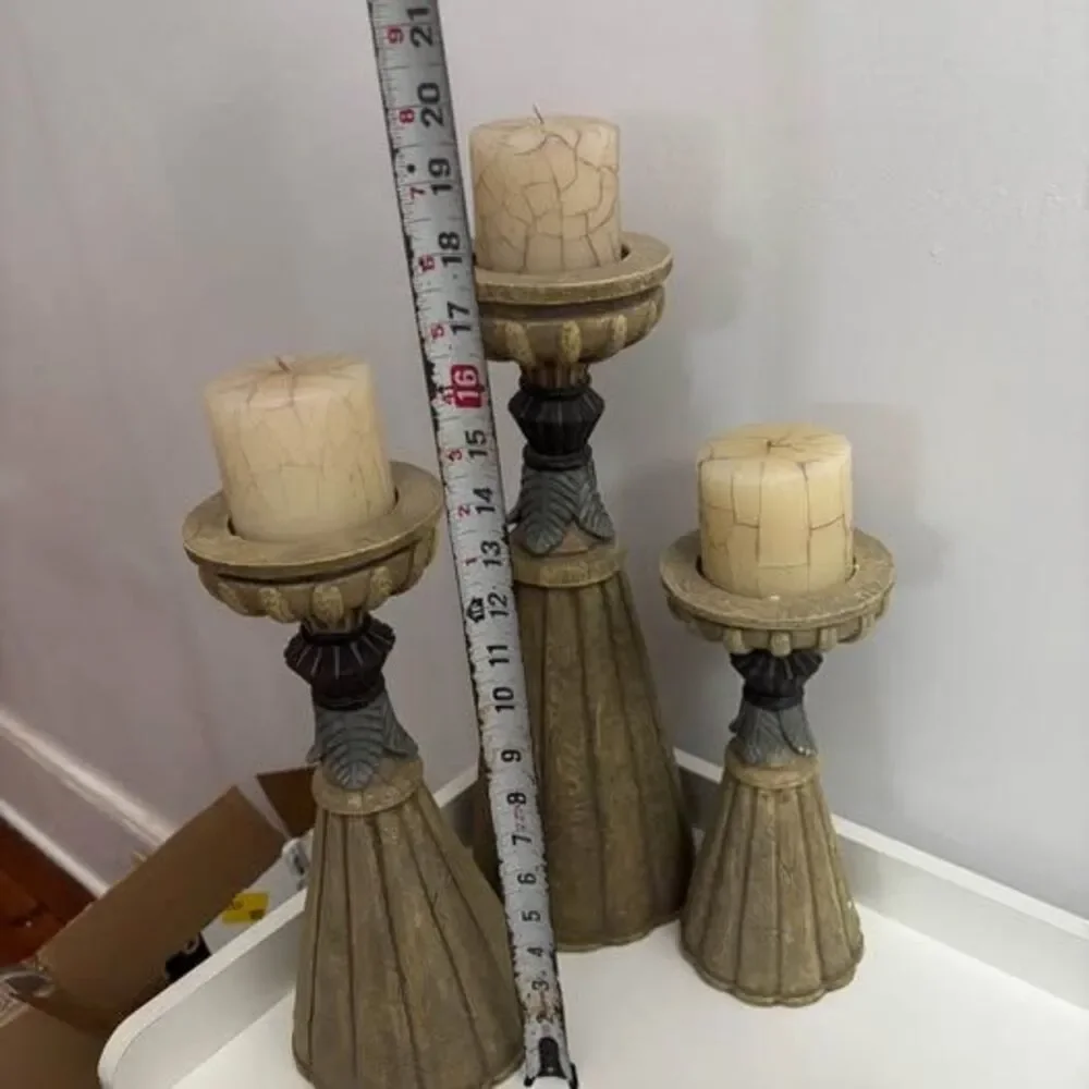 Candle holder